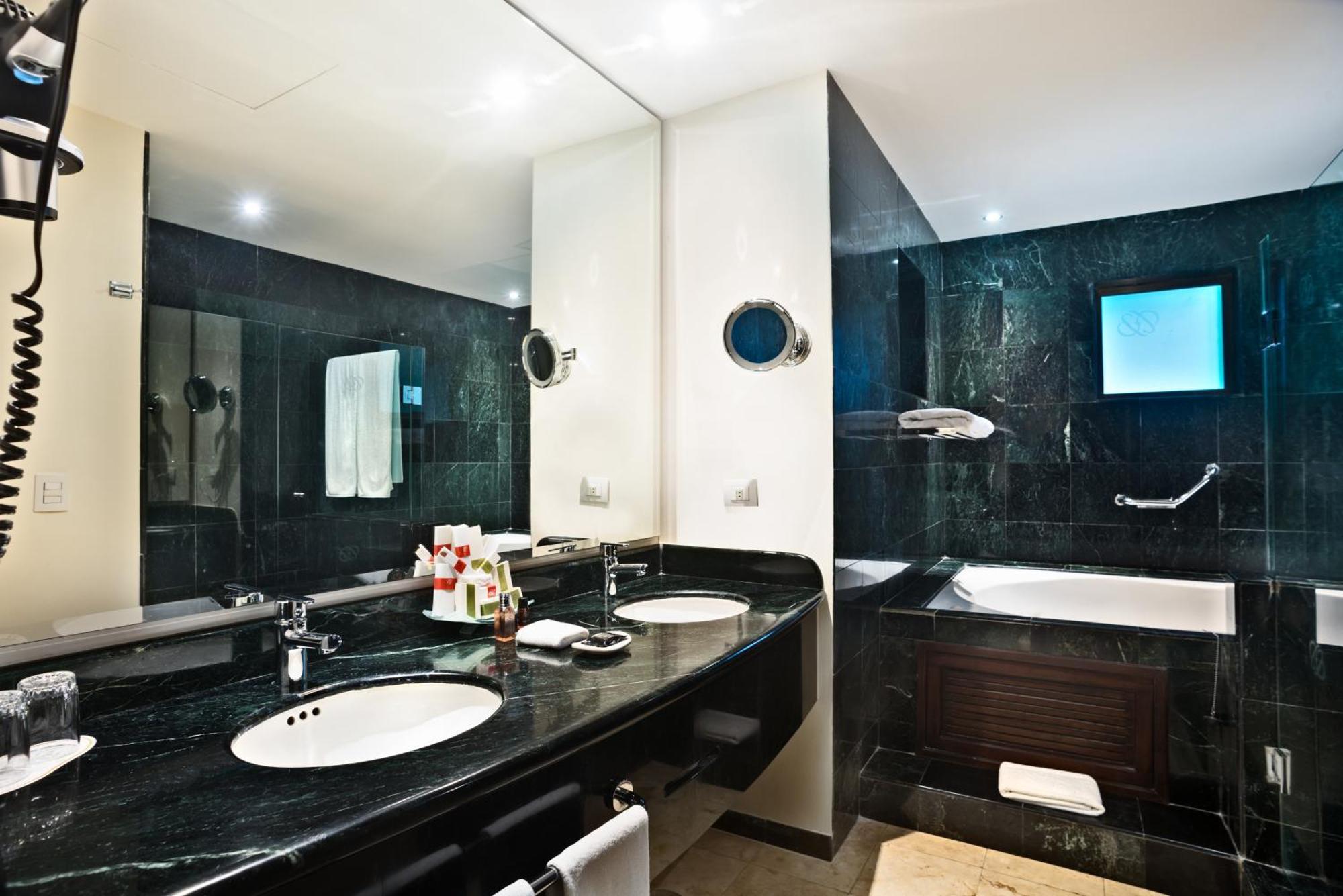 מלון פלאייה דל כרמן Occidental At Xcaret Destination מראה חיצוני תמונה Bathroom