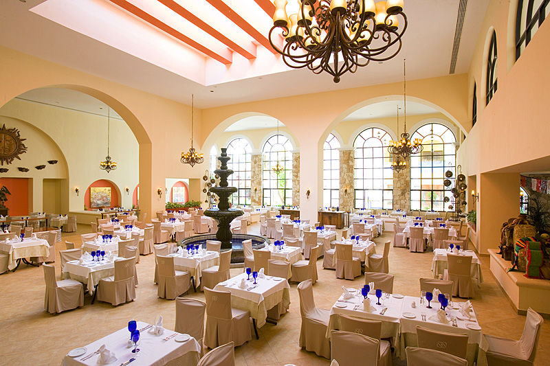 מלון פלאייה דל כרמן Occidental At Xcaret Destination מראה חיצוני תמונה The restaurant at the hotel