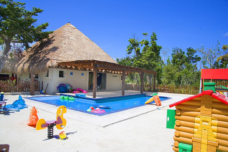 מלון פלאייה דל כרמן Occidental At Xcaret Destination מראה חיצוני תמונה Playground at the resort